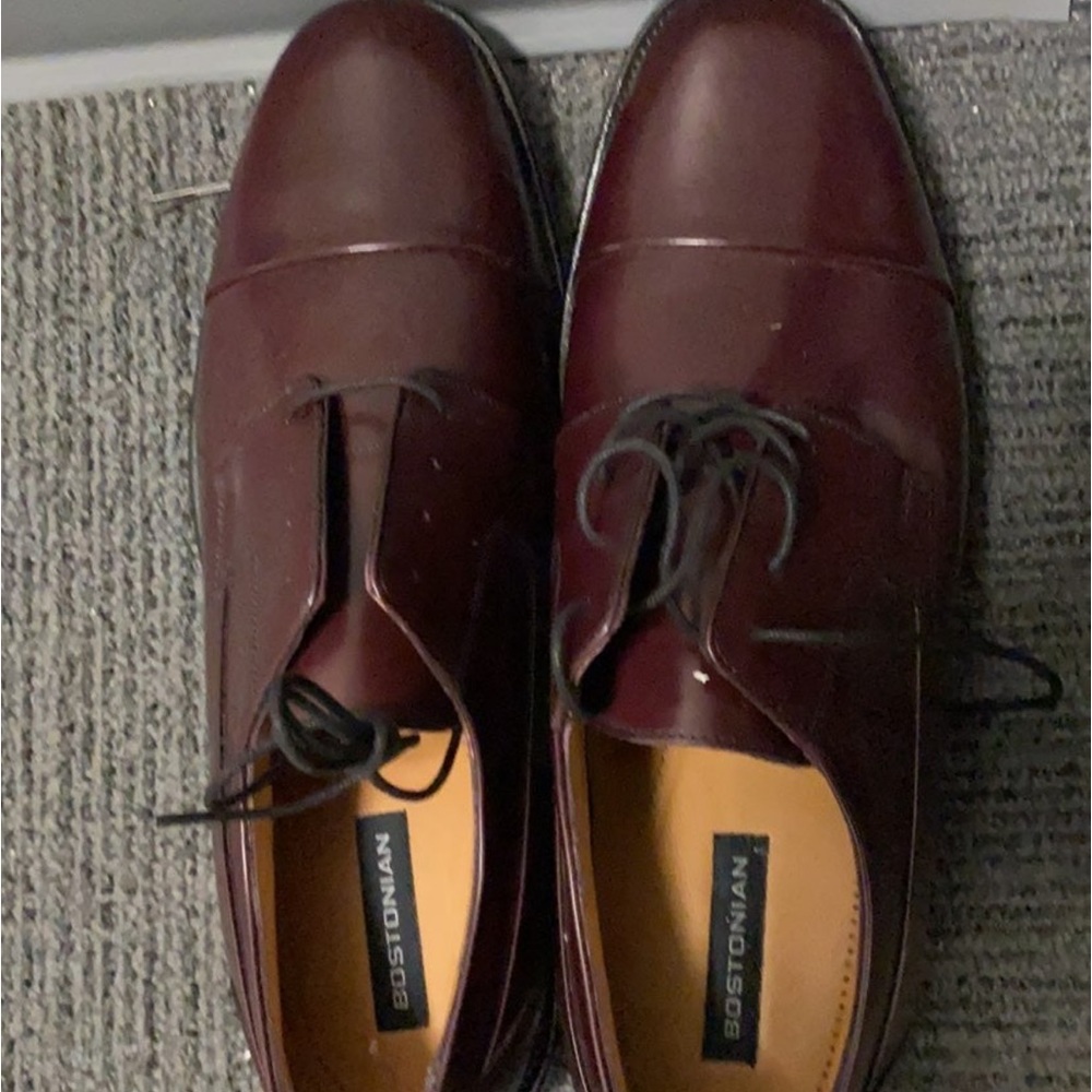 Brand new men’s Bostonian brown shoes.  Size 13.  No box.